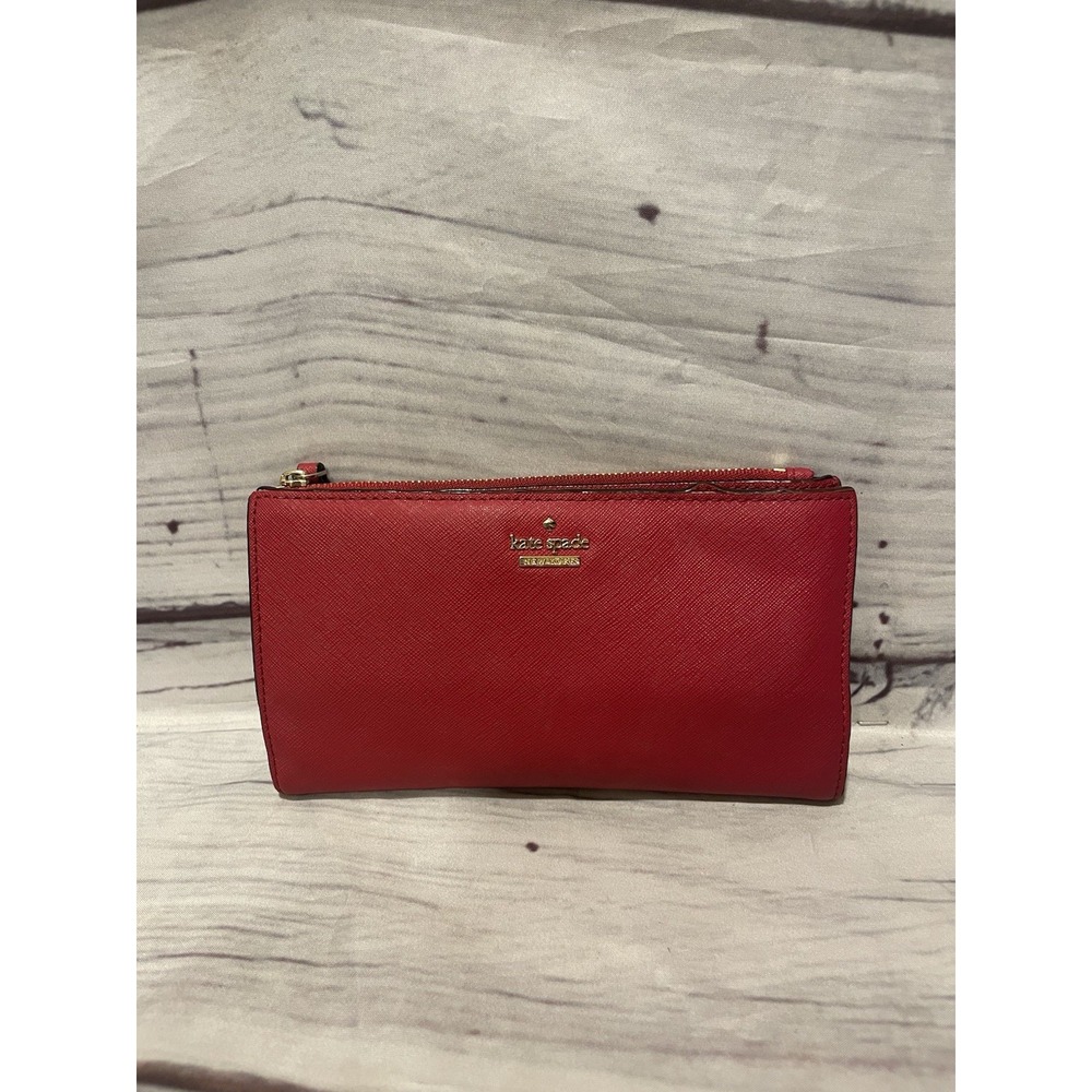 Kate Spade New York Cameron Street Stacey Wallet Red Used READ